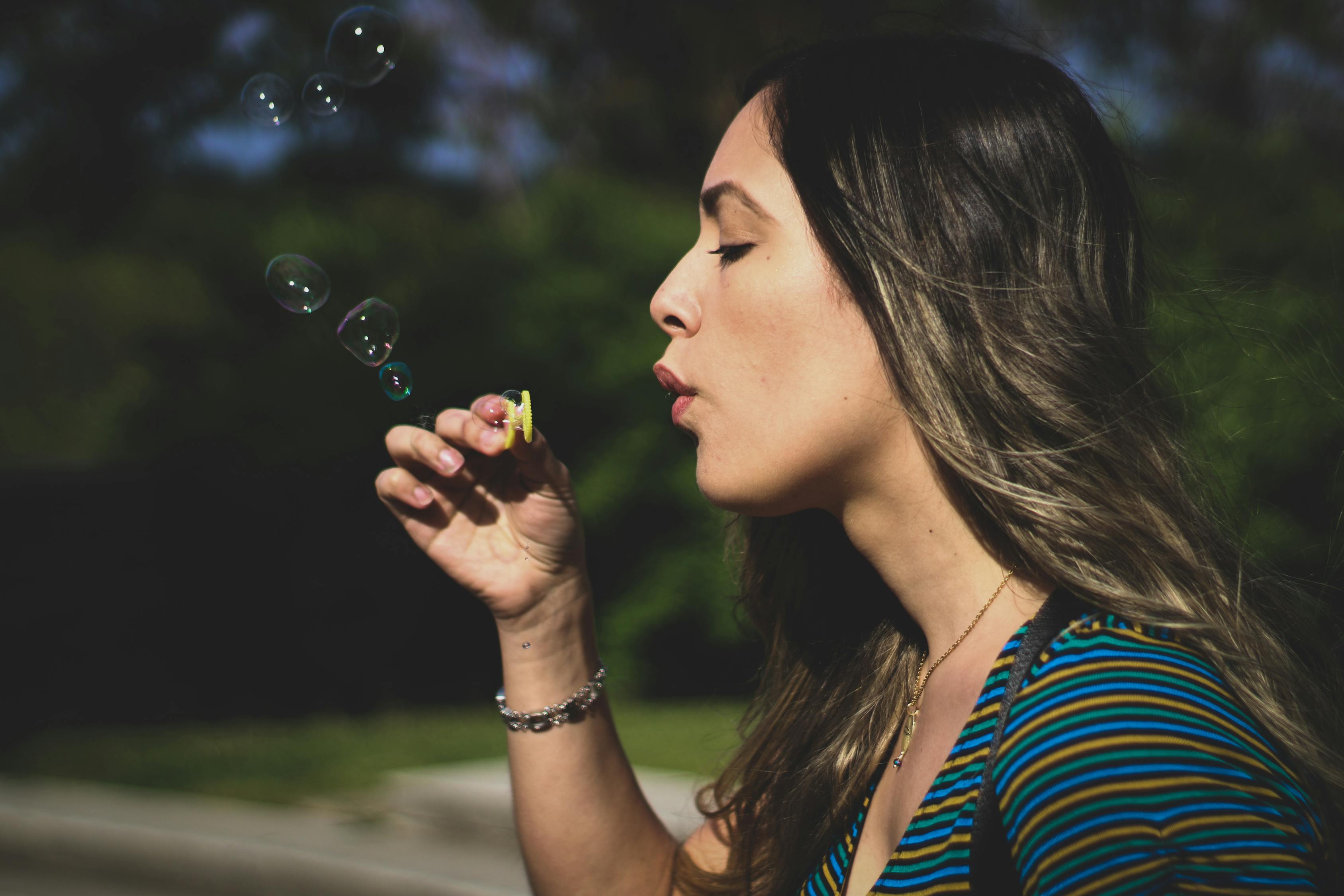 我的26岁女房客小说剧情: 梦想与现实的交汇点