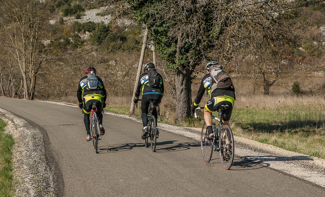 狂野西部，踏上冒险之旅，轻松通关不是梦！