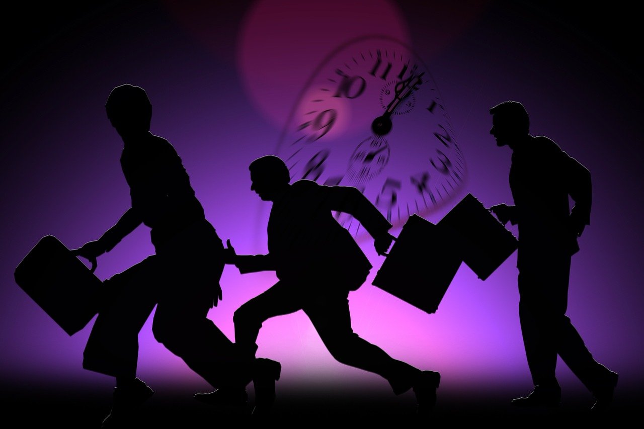 whiteblue白色的后悔: 理想中的纯净如何变成心中的阴霾