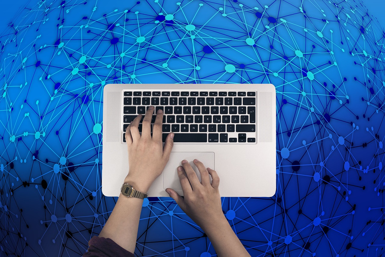 不良软件大全网站下载: 解密网络上的潜在威胁与风险