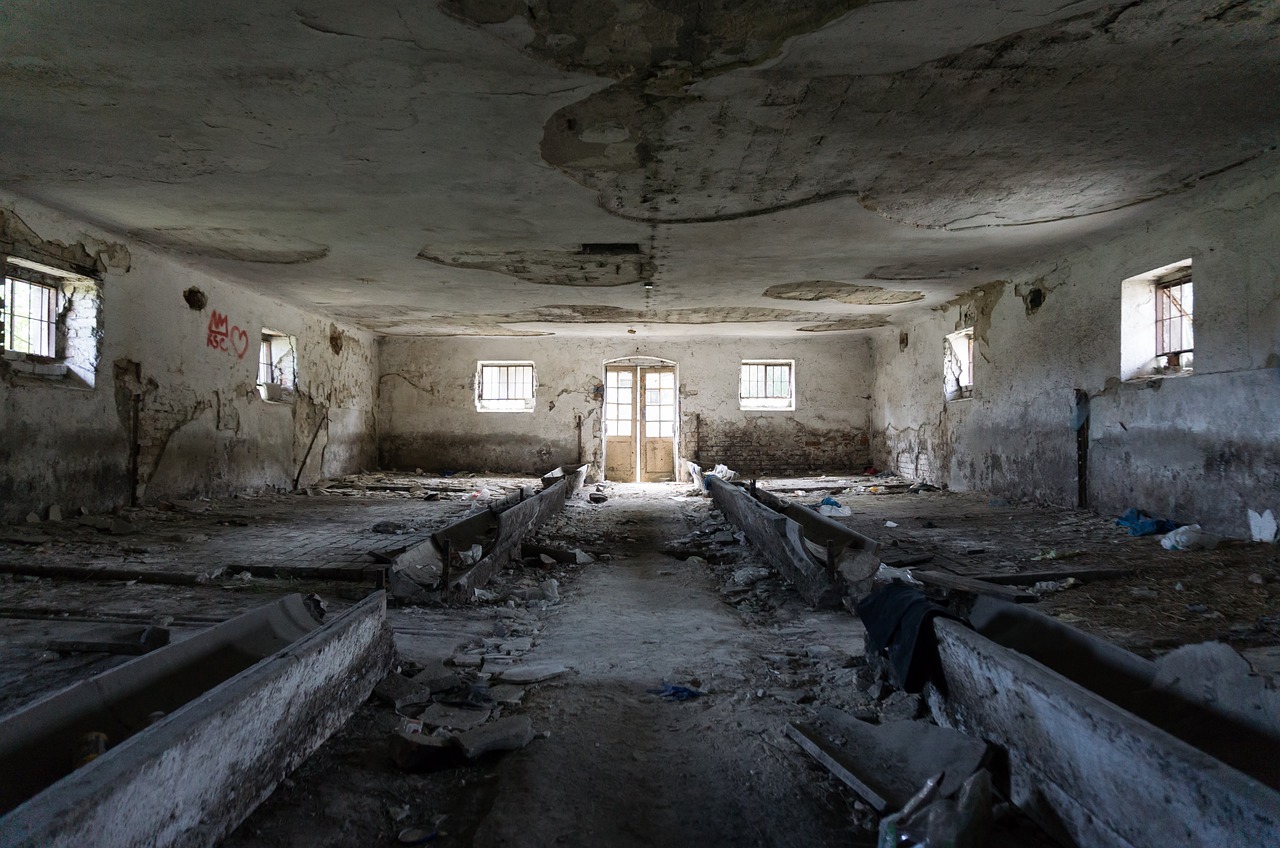 和平精英，探秘训练场神秘油桶的秘密