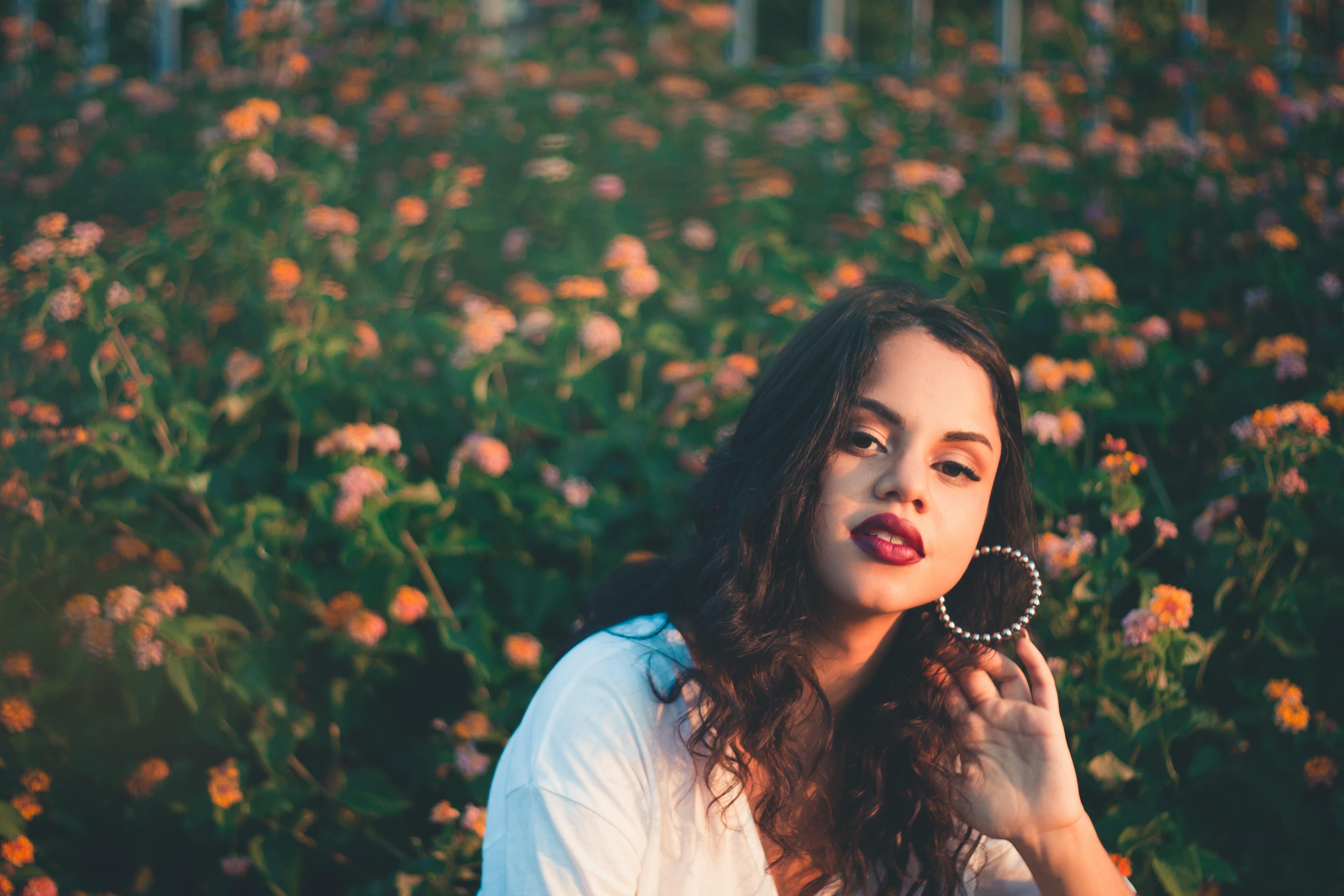 男人和女人晚上一起差差差的软件: 连接彼此的秘密约会平台