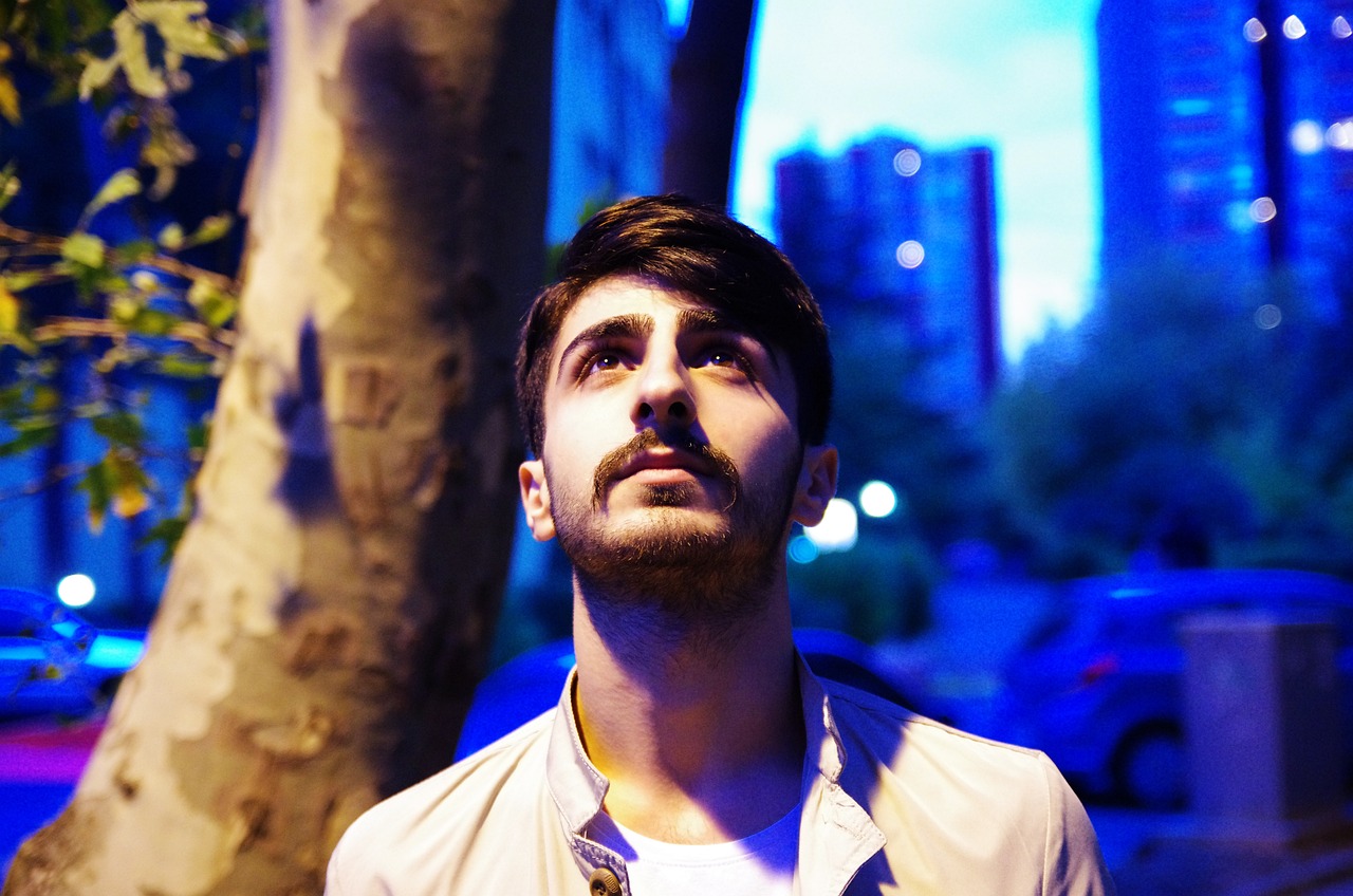 男生叉叉叉: 理解男生情感表达的新方式