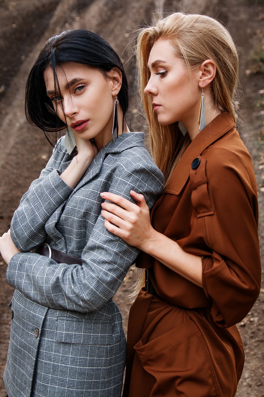 潮流新风尚，探索两件短袖plolo套穿的无限可能